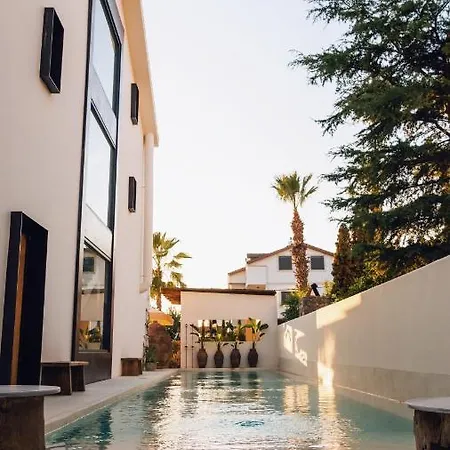 Resort To Be Social House Fethiye