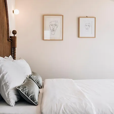 Resort To Be Social House