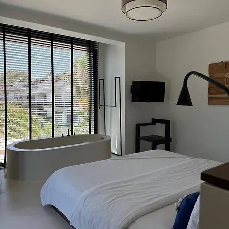 To Be Social House Resort